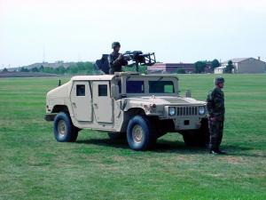 HMMWV M1165 1984 года